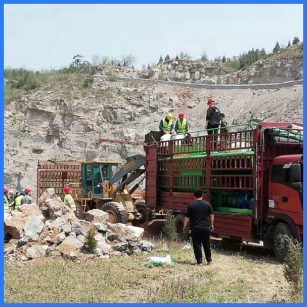 礦山復綠噴播施工流程