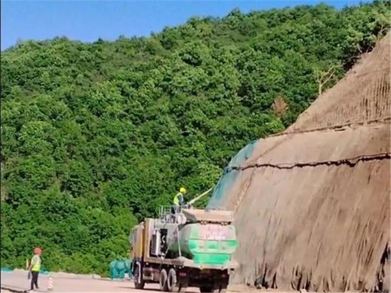 恒睿雙軸攪拌噴播機：連續作業重構生態修復效率標桿