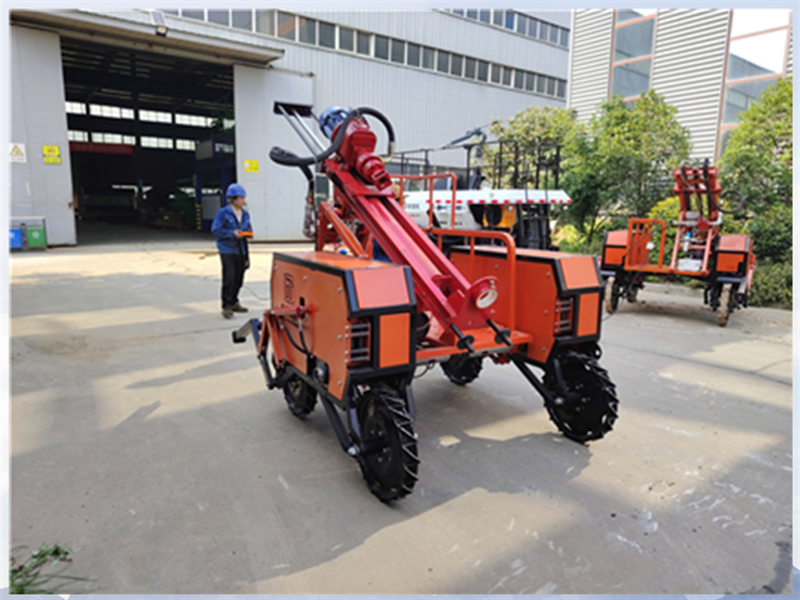 恒睿遙控爬坡鉆機：安全效率高的復雜地形作業典范?