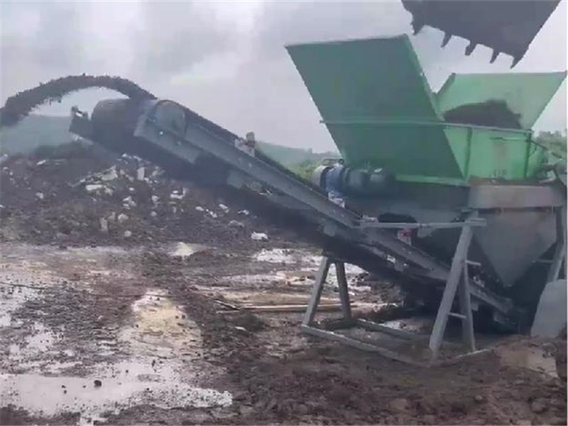 恒睿濕土篩分機 —— 雨季施工不卡殼，濕土篩分難題迎刃解