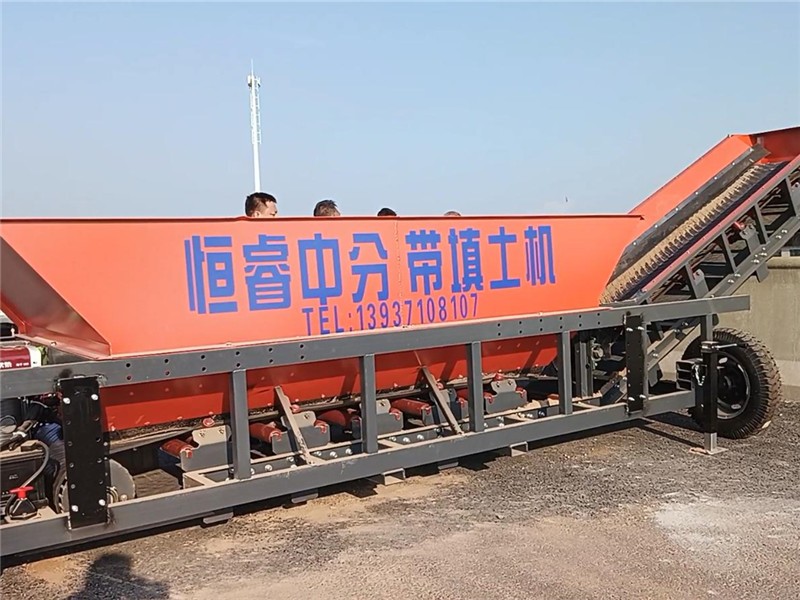 恒睿中分帶填土機(jī)：重構(gòu)道路施工效率新標(biāo)桿