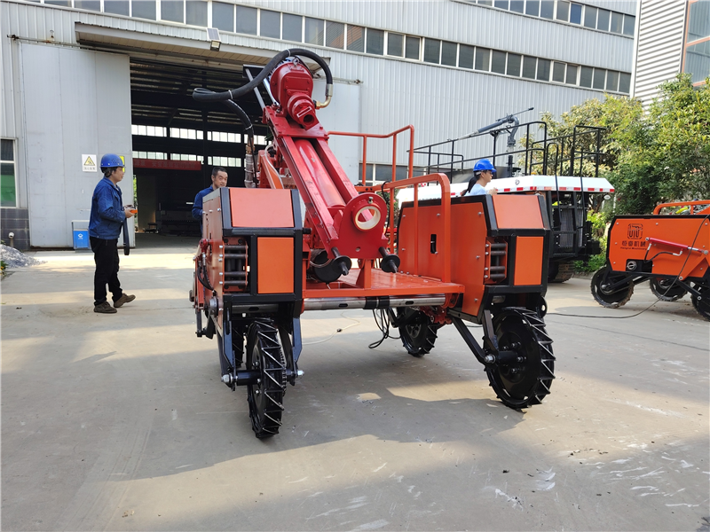 恒睿遙控爬坡打鉆機：多功能坡面施工利器