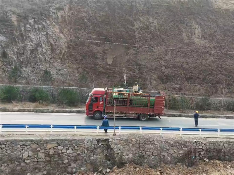 恒睿噴播機(jī)：生態(tài)修復(fù)場(chǎng)景適配首選，準(zhǔn)確匹配多工況需求